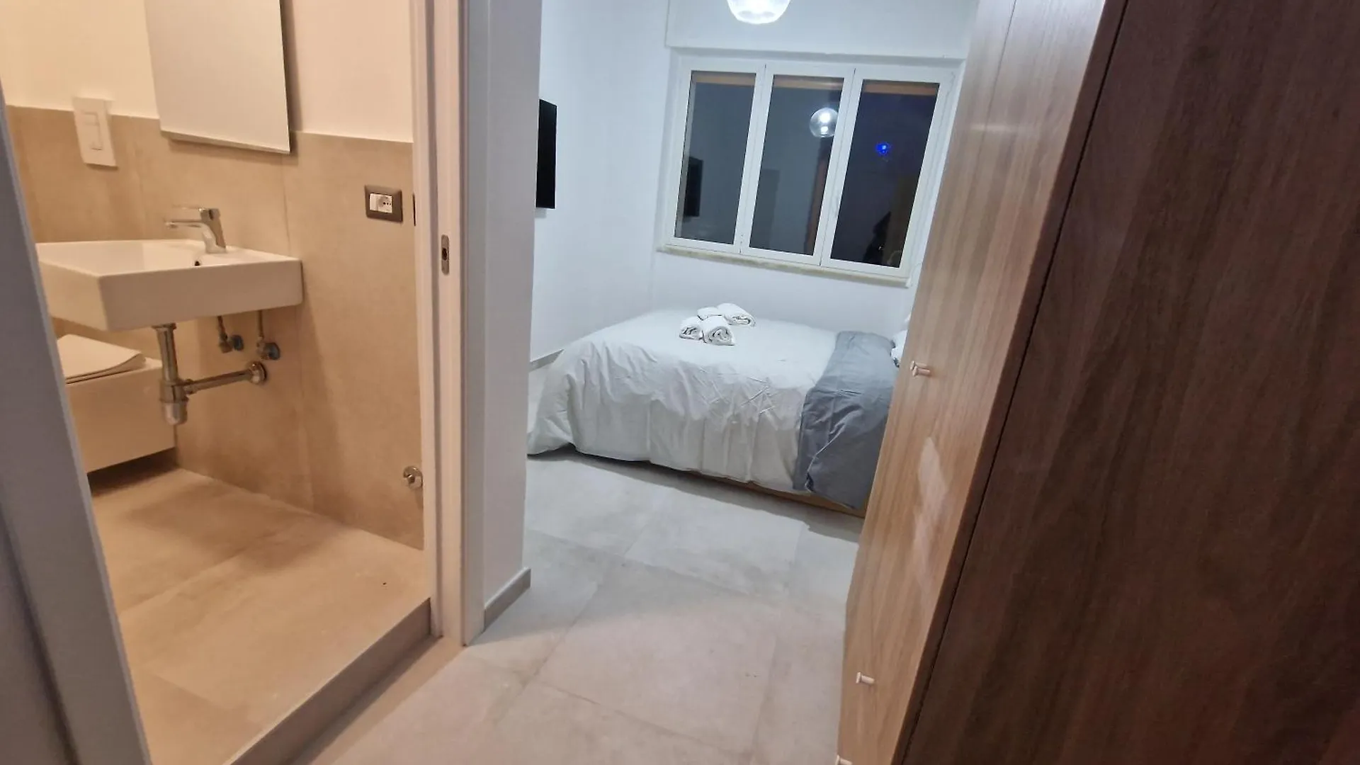 Guest house Neapolitan Skyscraper Suites Italy