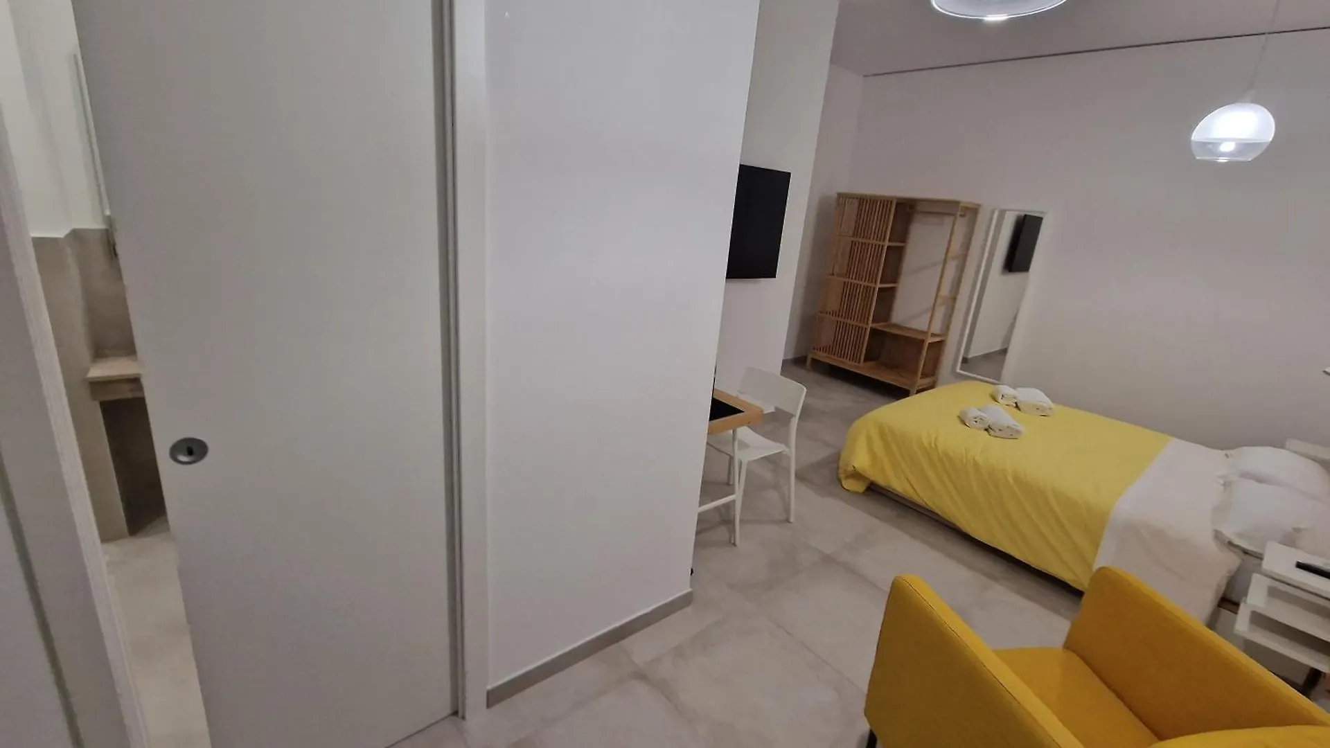 Guest house Neapolitan Skyscraper Suites Italy