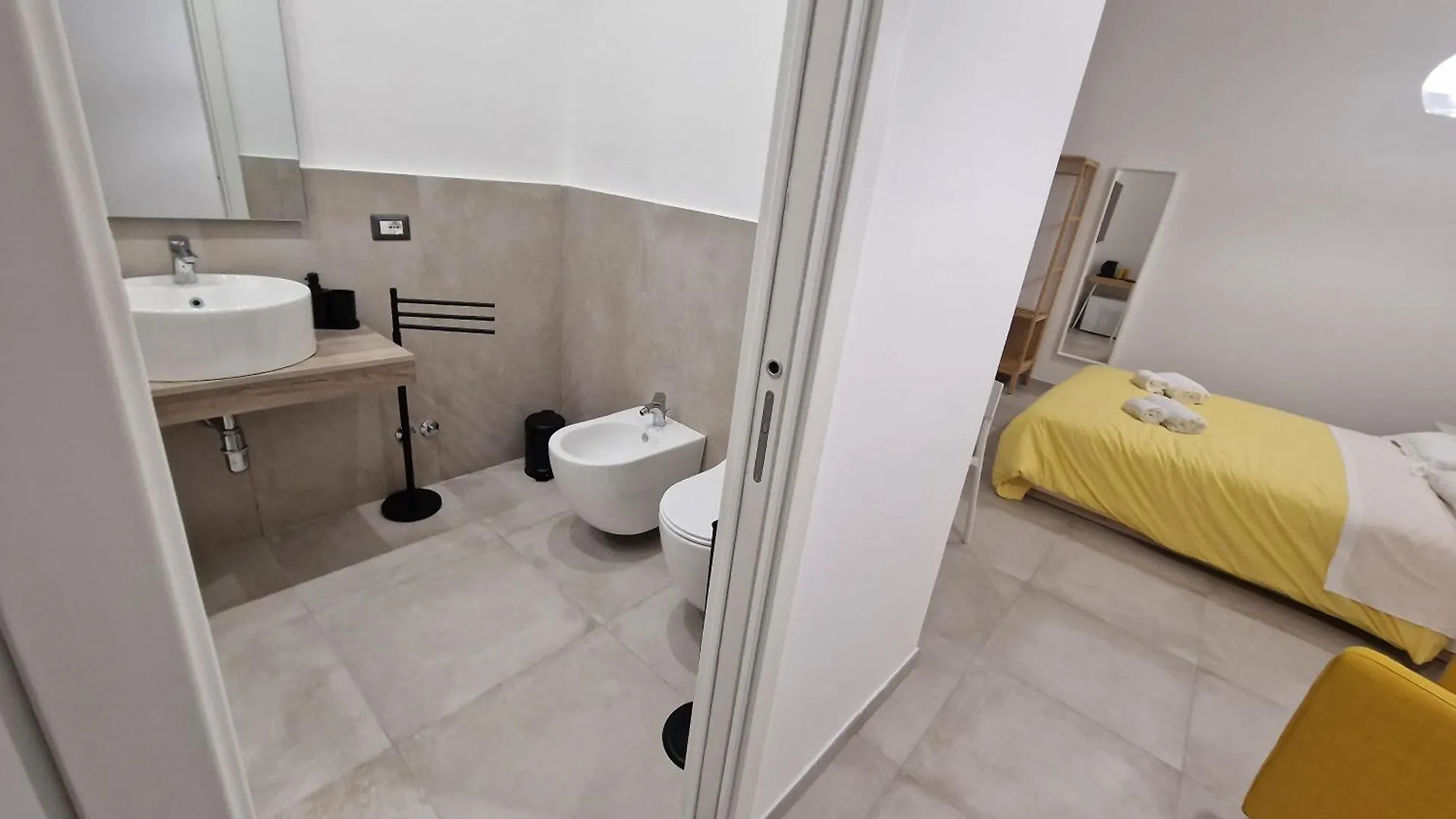 Guest house Neapolitan Skyscraper Suites